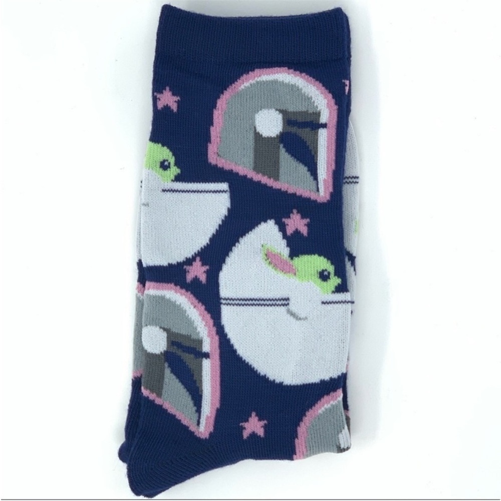 New Baby Yoda Crew Socks Size 4-10 Madalorian Star Wars The Child